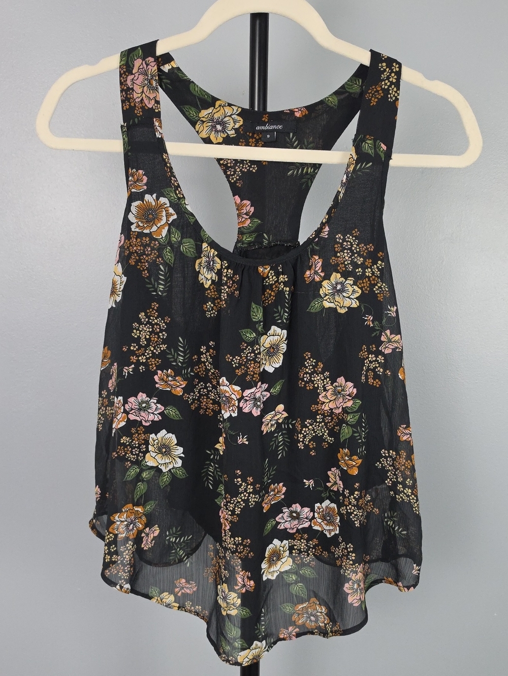 Ambiance Black Floral Flowy Cropped Tank Top, Size Small